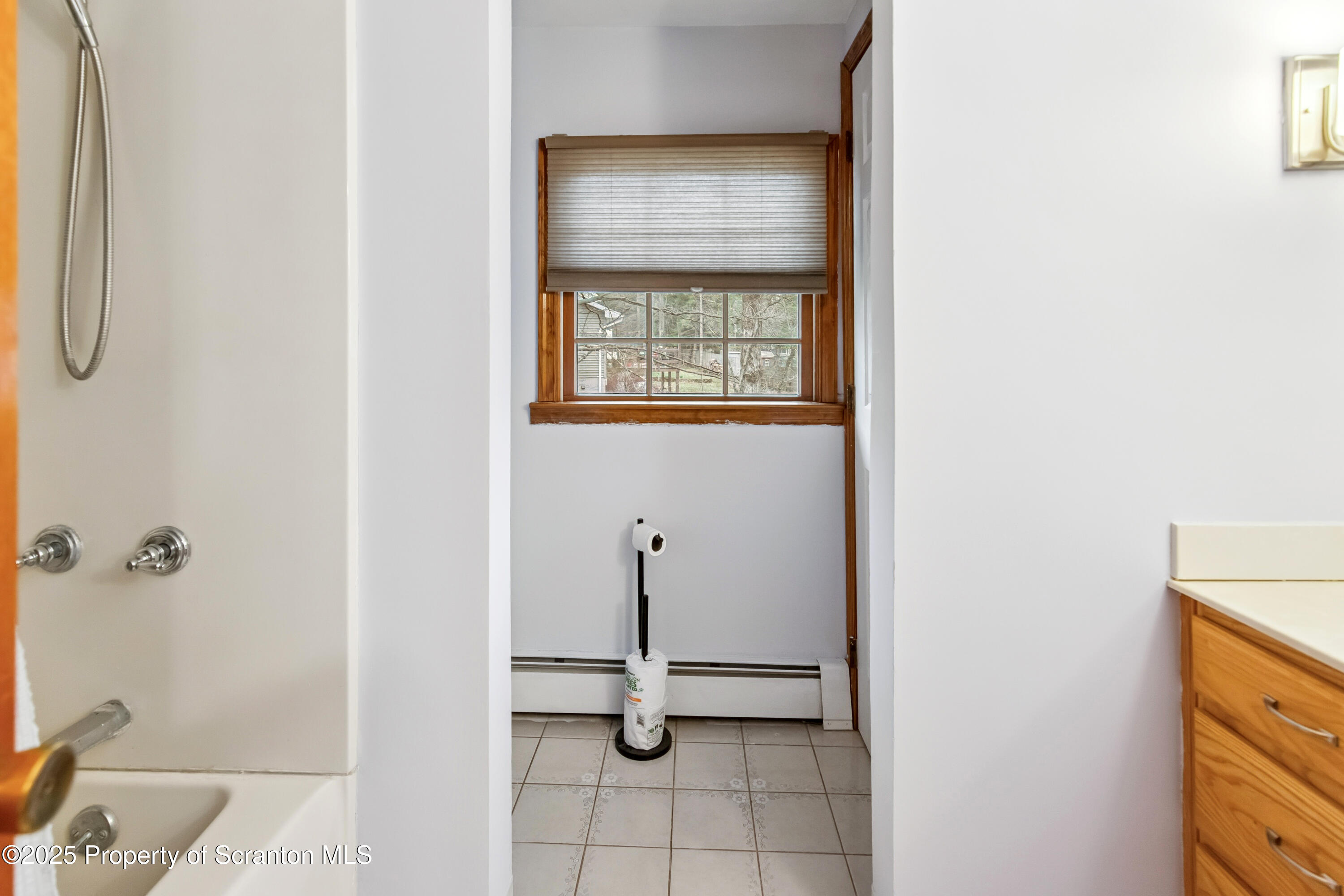 410 Lake Spangenberg Road Lake Ariel, PA 18436 - Photo 26 of 52 Full Bathroom