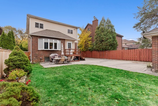 218 Berry Parkway Park Ridge, IL 60068 - Photo 22 of 26 Gallery Image 22