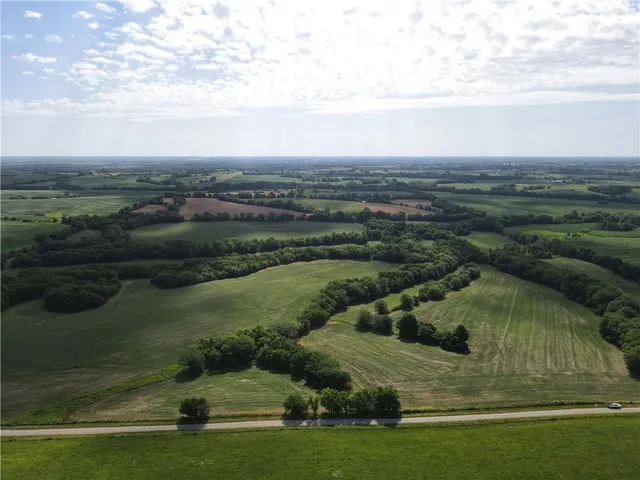 $799,000 | Cowsert Drive, Braymer, MO 64624