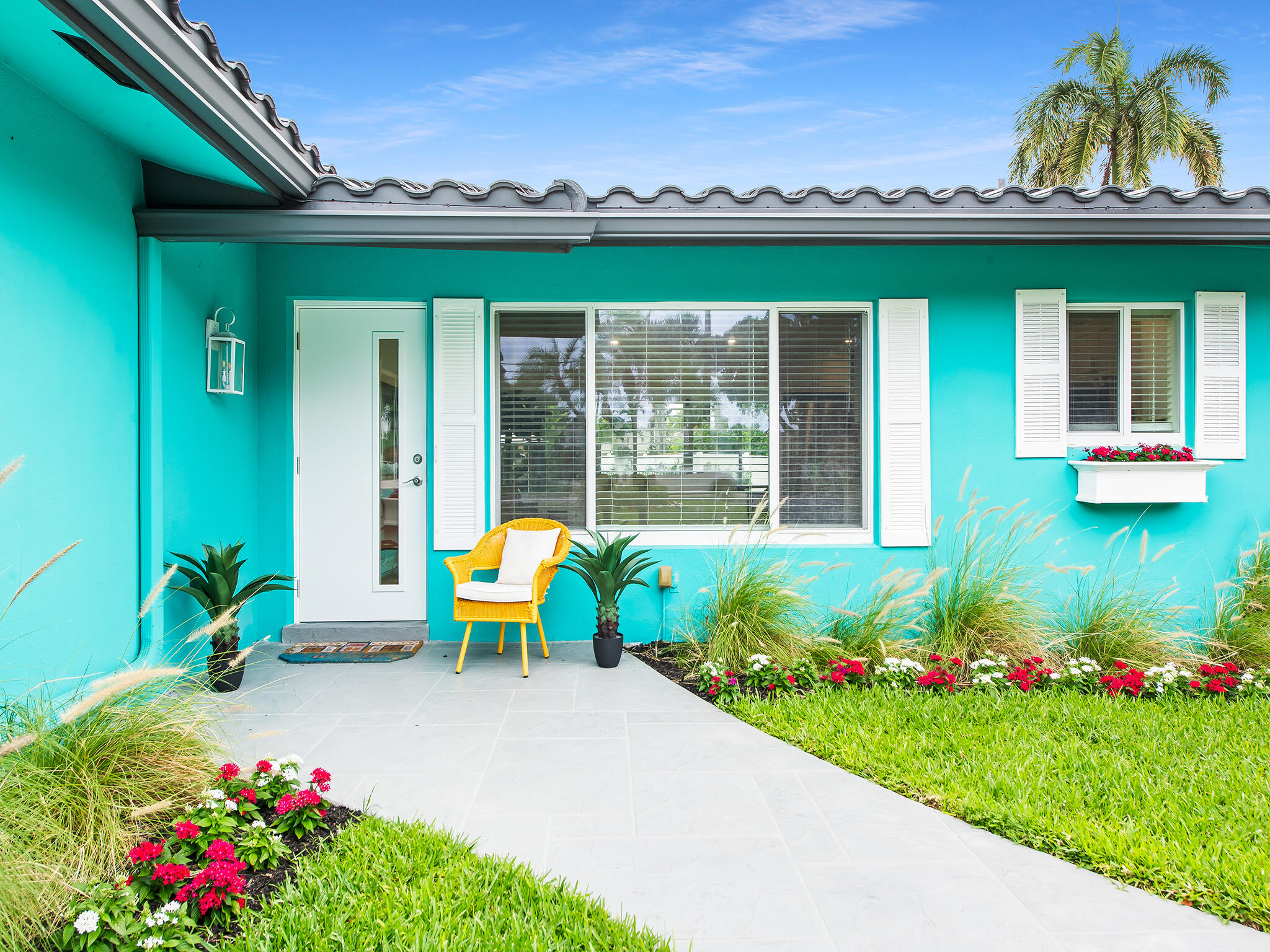 2141 Northeast 24th Street Lighthouse Point, FL 33064 - Photo 7 of 31 DSC_5303