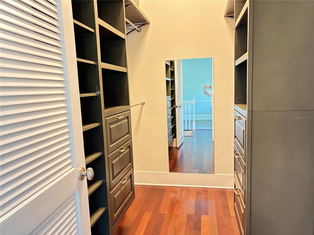 324 Julia Place Sarasota, FL 34236 - Photo 34 of 52