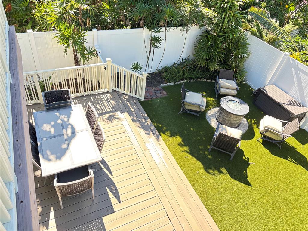 324 Julia Place Sarasota, FL 34236 - Photo 39 of 52