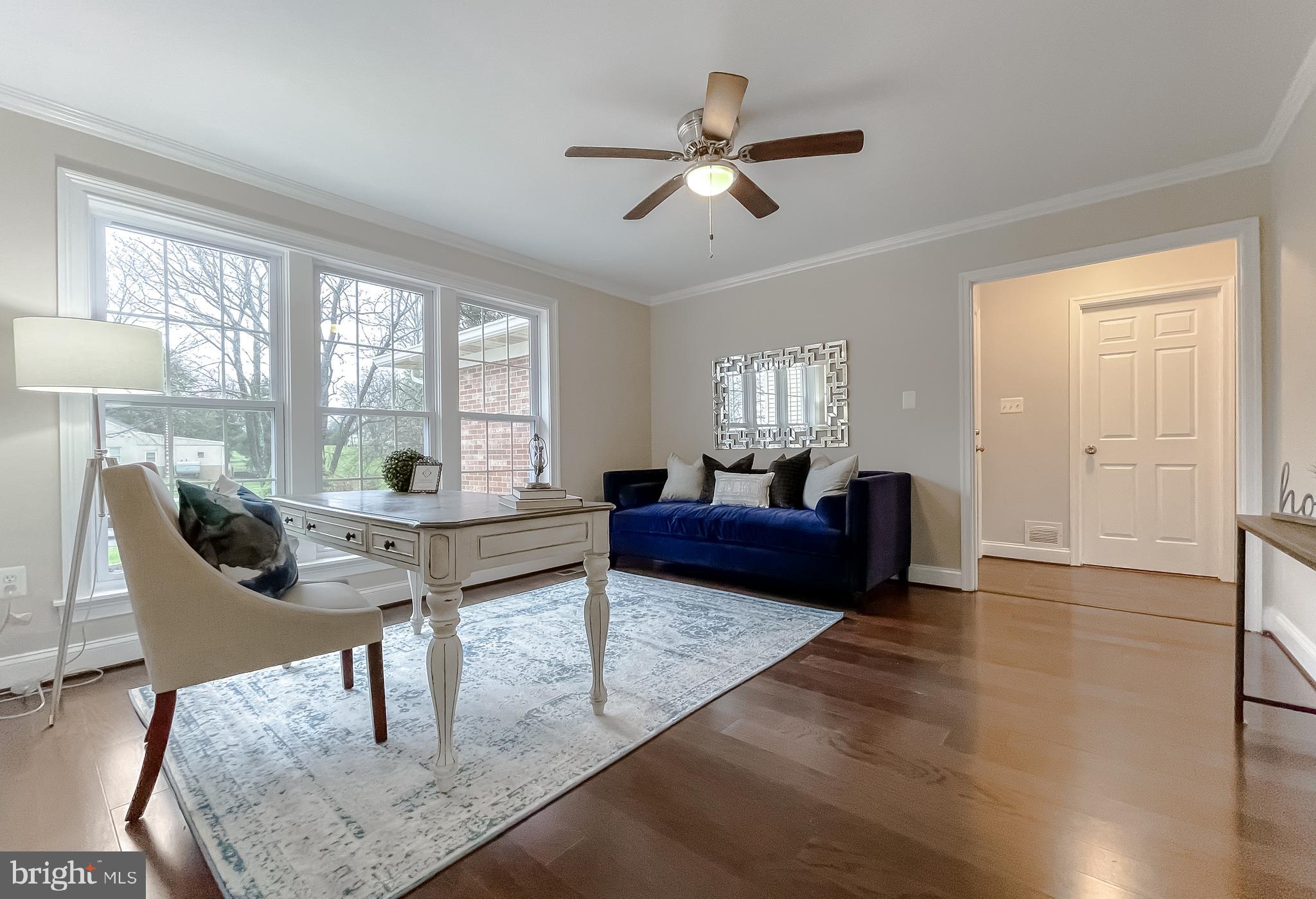 2711 Enterprise Road Bowie, MD 20721 - Photo 16 of 56 Living Room