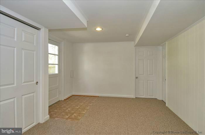 3713 Kayson Street Silver Spring, MD 20906 - Photo 2 of 20 Interior (General)