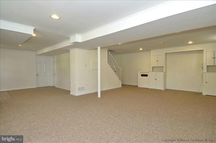 3713 Kayson Street Silver Spring, MD 20906 - Photo 15 of 20 Family Room