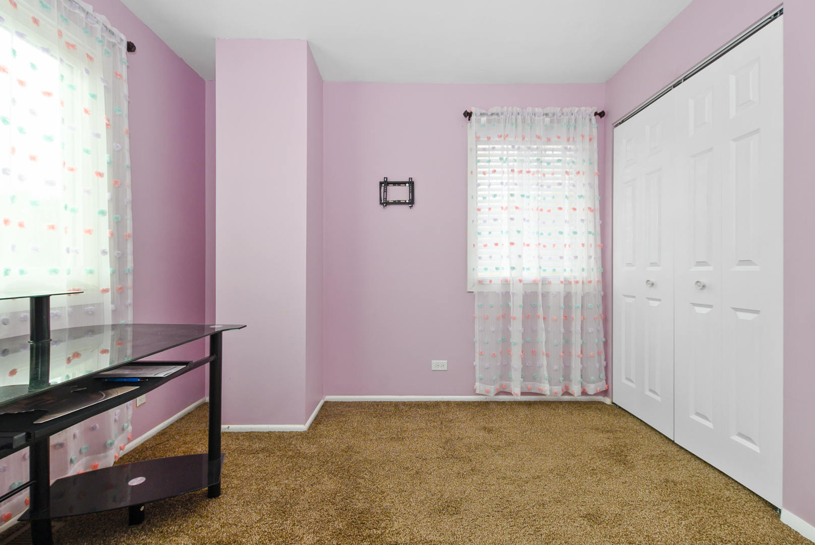 13 Oakview Road Matteson, IL 60443 - Photo 19 of 23 a view of an empty room and window