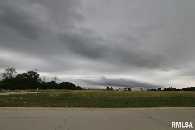 $65,000 | 6623 North Ironwood Drive, Edwards, IL 61528