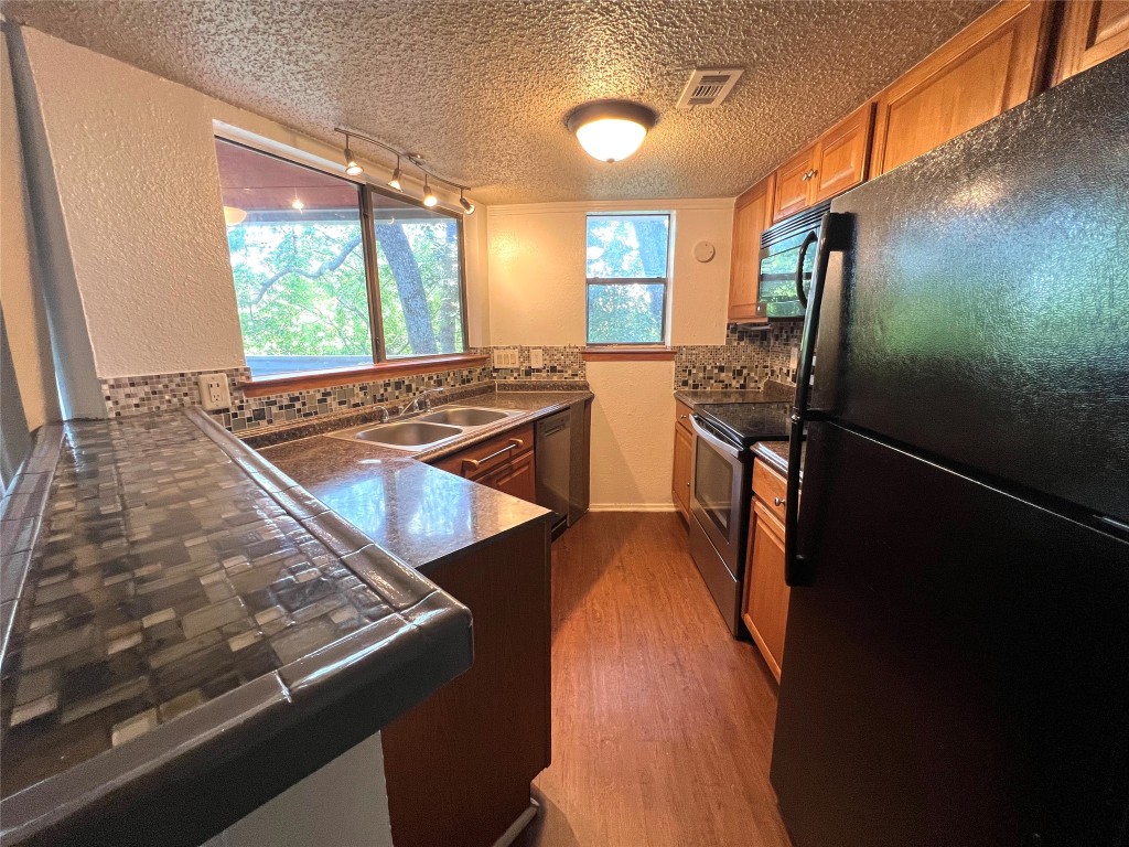 2500 Burleson Road, Unit 622 Austin, TX 78741 - Photo 13 of 30