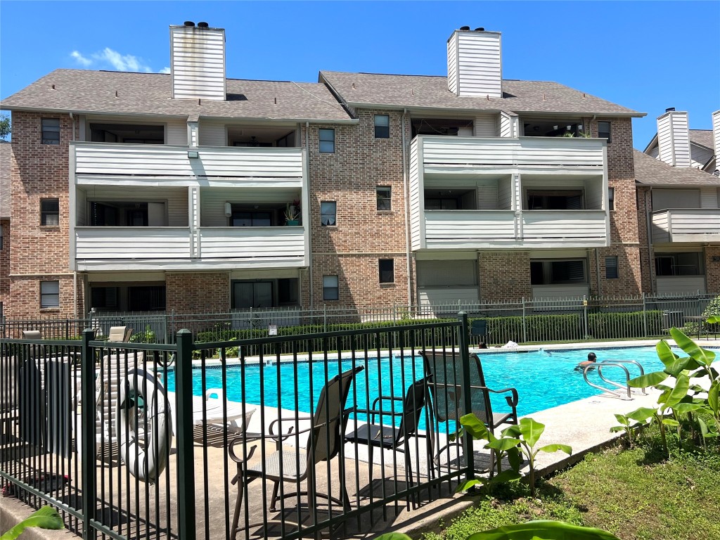 2500 Burleson Road, Unit 622 Austin, TX 78741 - Photo 5 of 30