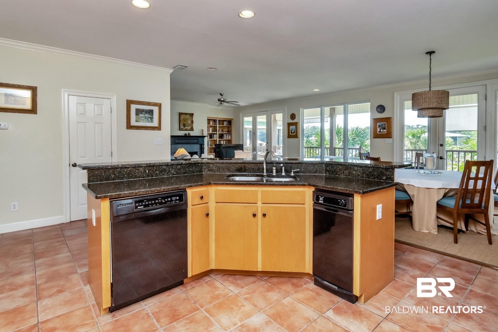 3328 Harbor View Court Mobile, AL 36605 - Photo 9 of 43