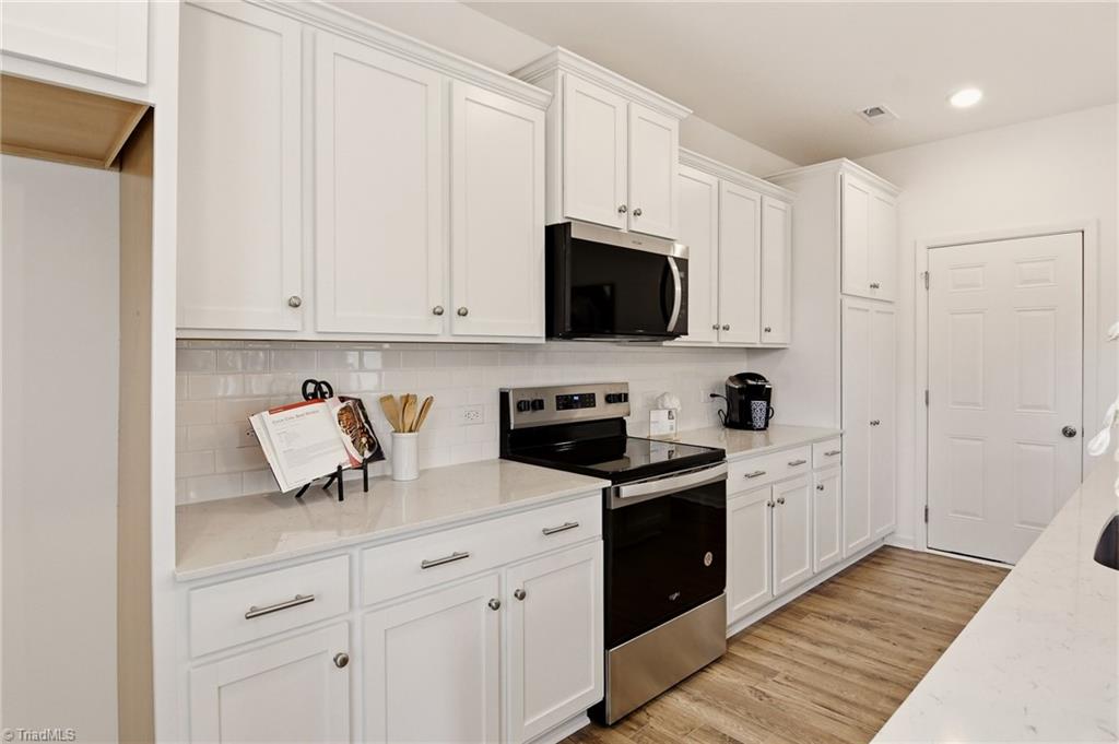 4112 Country Club Road, Unit 1034 Winston-Salem, NC 27104 - Photo 17 of 34