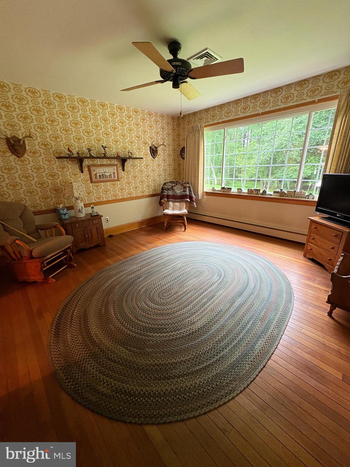 417 Medford Lakes Road Tabernacle, NJ 08088 - Photo 33 of 60 Large family room with so much natural light.