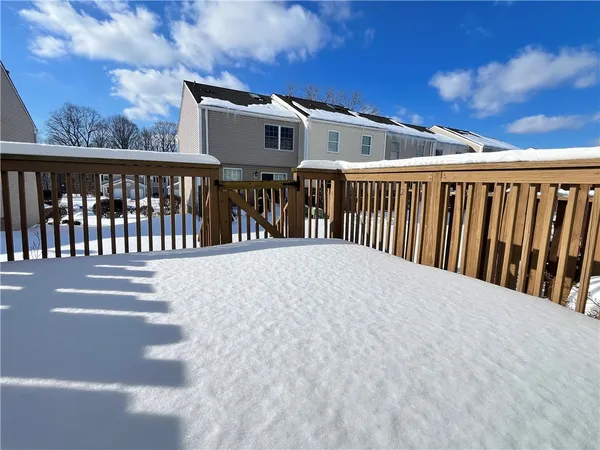 $2,100 | 35 Camberley Place, Penfield, NY 14526