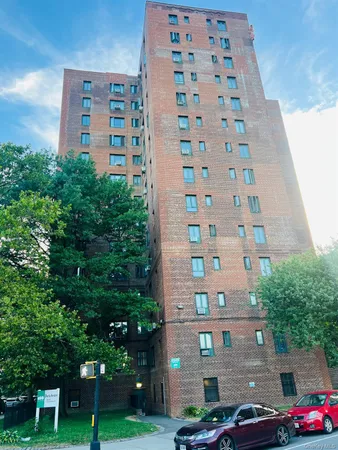 $300,000 | 2059 McGraw Avenue, Unit 10C | Parkchester