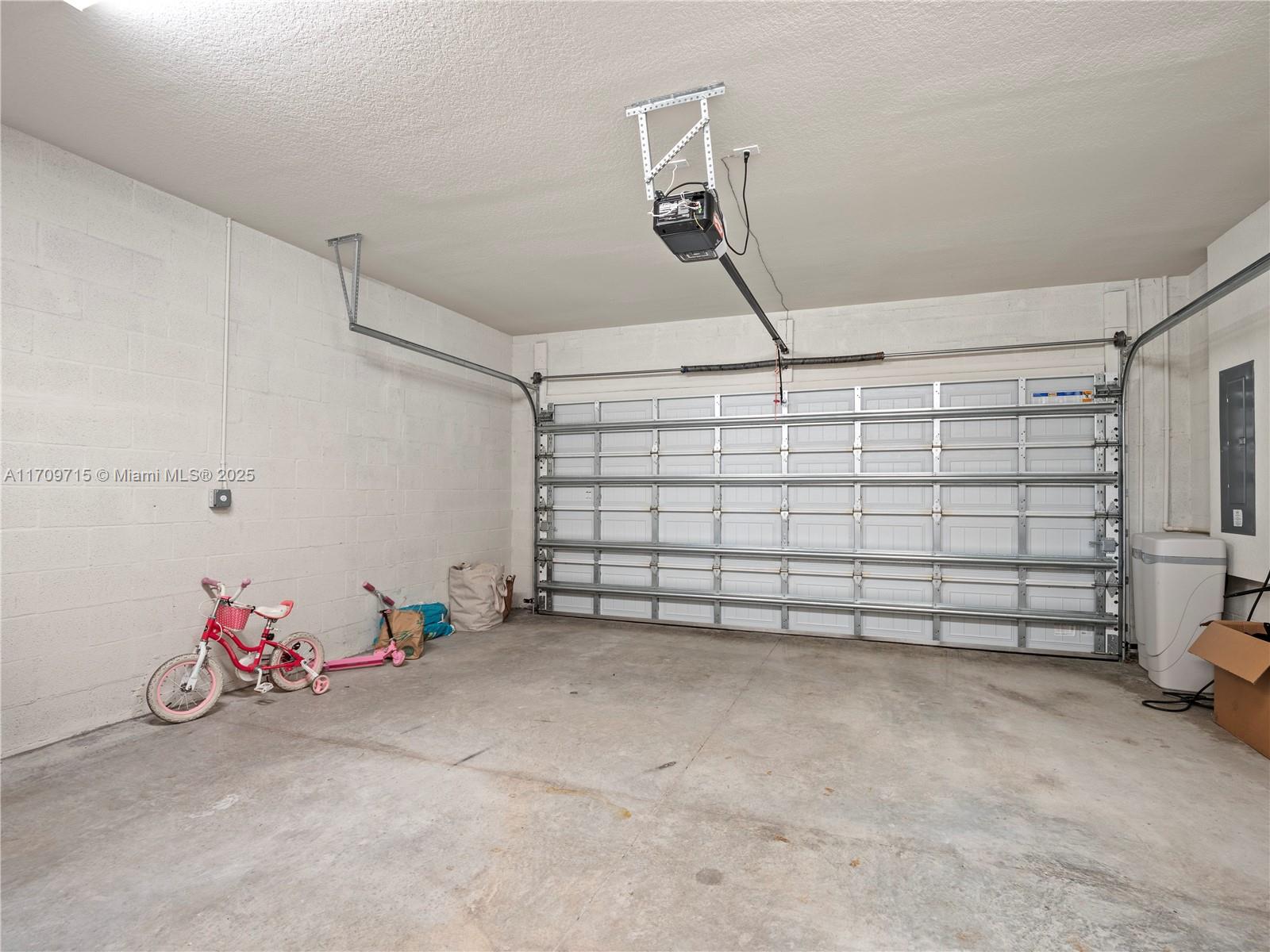 5185 Eucalyptus Drive, Unit 5185 Hollywood, FL 33021 - Photo 36 of 45