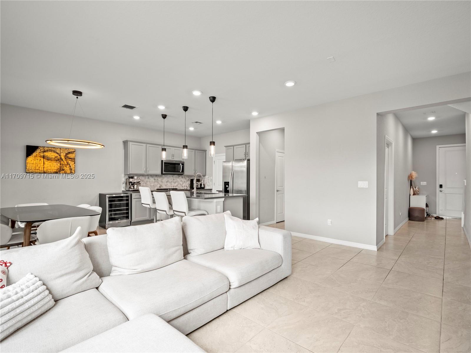 5185 Eucalyptus Drive, Unit 5185 Hollywood, FL 33021 - Photo 8 of 45