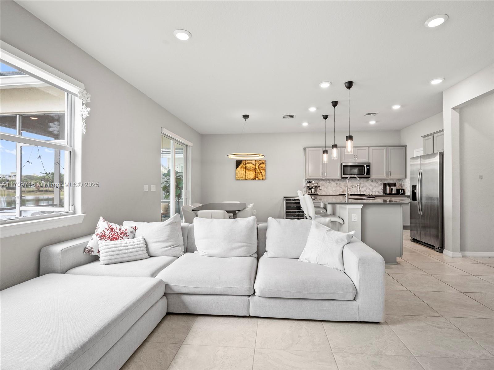 5185 Eucalyptus Drive, Unit 5185 Hollywood, FL 33021 - Photo 9 of 45