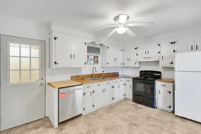 $1,450 | 1639 Memminger Avenue, Unit B, Charleston, SC 29407