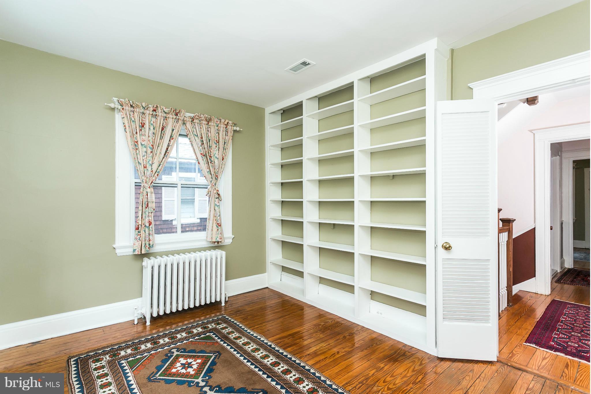 109 Woodlawn Road Baltimore, MD 21210 - Photo 17 of 30 Bedroom 2