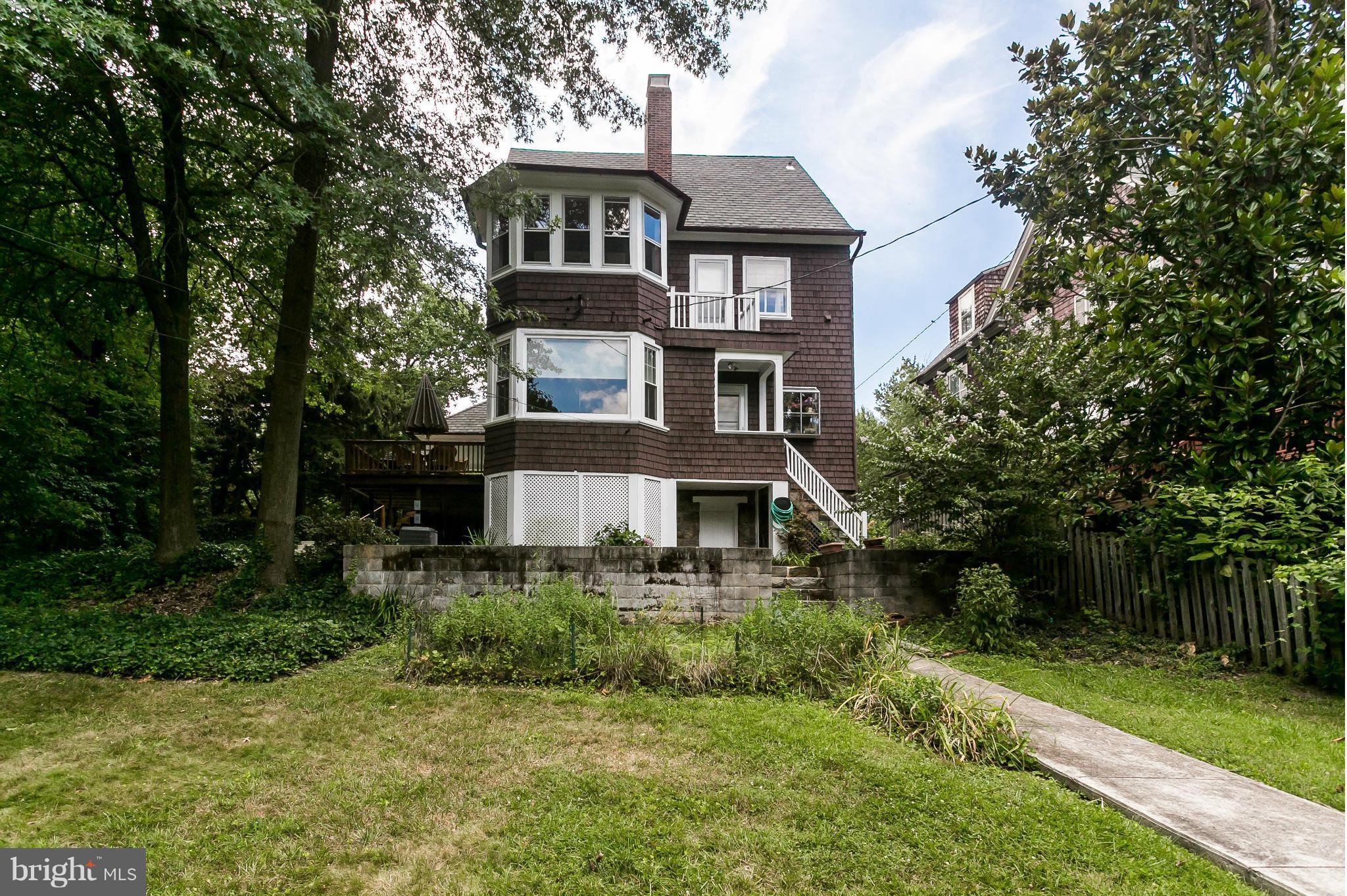 109 Woodlawn Road Baltimore, MD 21210 - Photo 28 of 30 Great, Over-sized rear yard