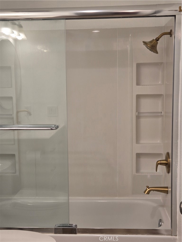 4201 Las Virgenes Road, Unit 114 Calabasas, CA 91302 - Photo 17 of 27 Original picture