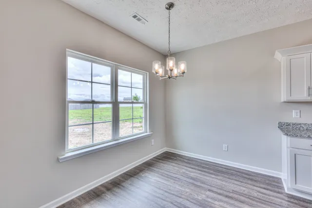 $328,950 | 2808 Old Alto Highway, Decherd, TN 37324