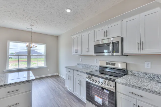 $328,950 | 2808 Old Alto Highway, Decherd, TN 37324