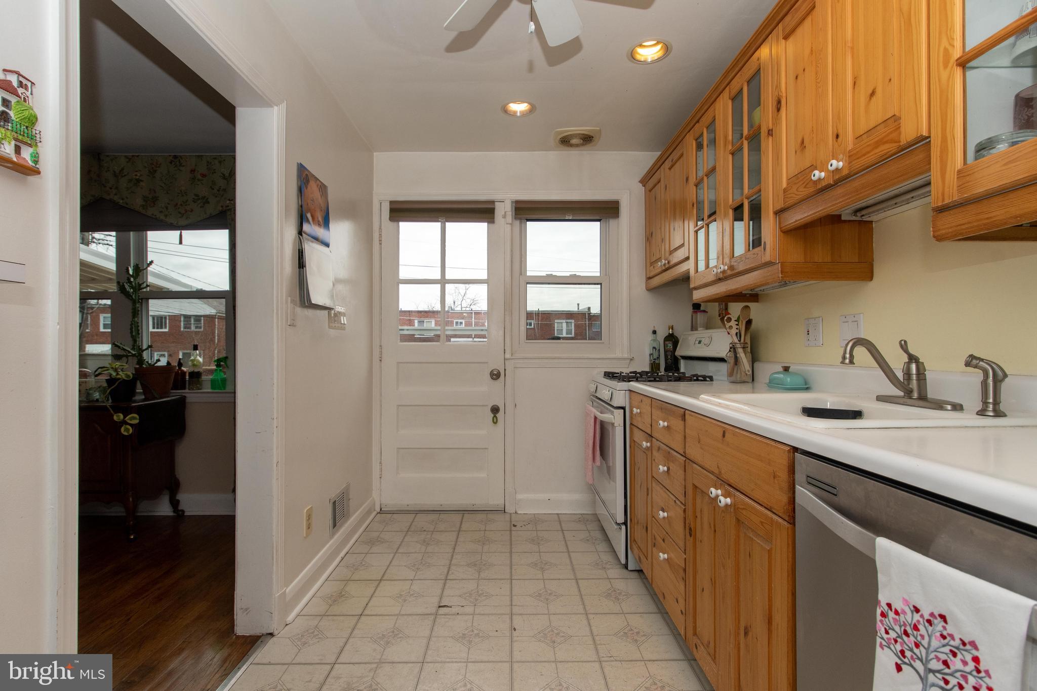 1215 Dalton Road Baltimore, MD 21234 - Photo 12 of 28 Gallery Image 12