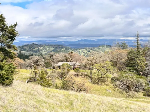 $475,000 | 8401 Brandywine Drive, Ukiah, CA 95482