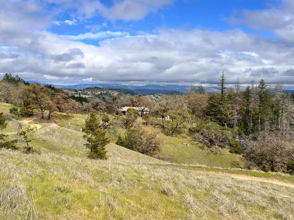 $475,000 | 8401 Brandywine Drive, Ukiah, CA 95482