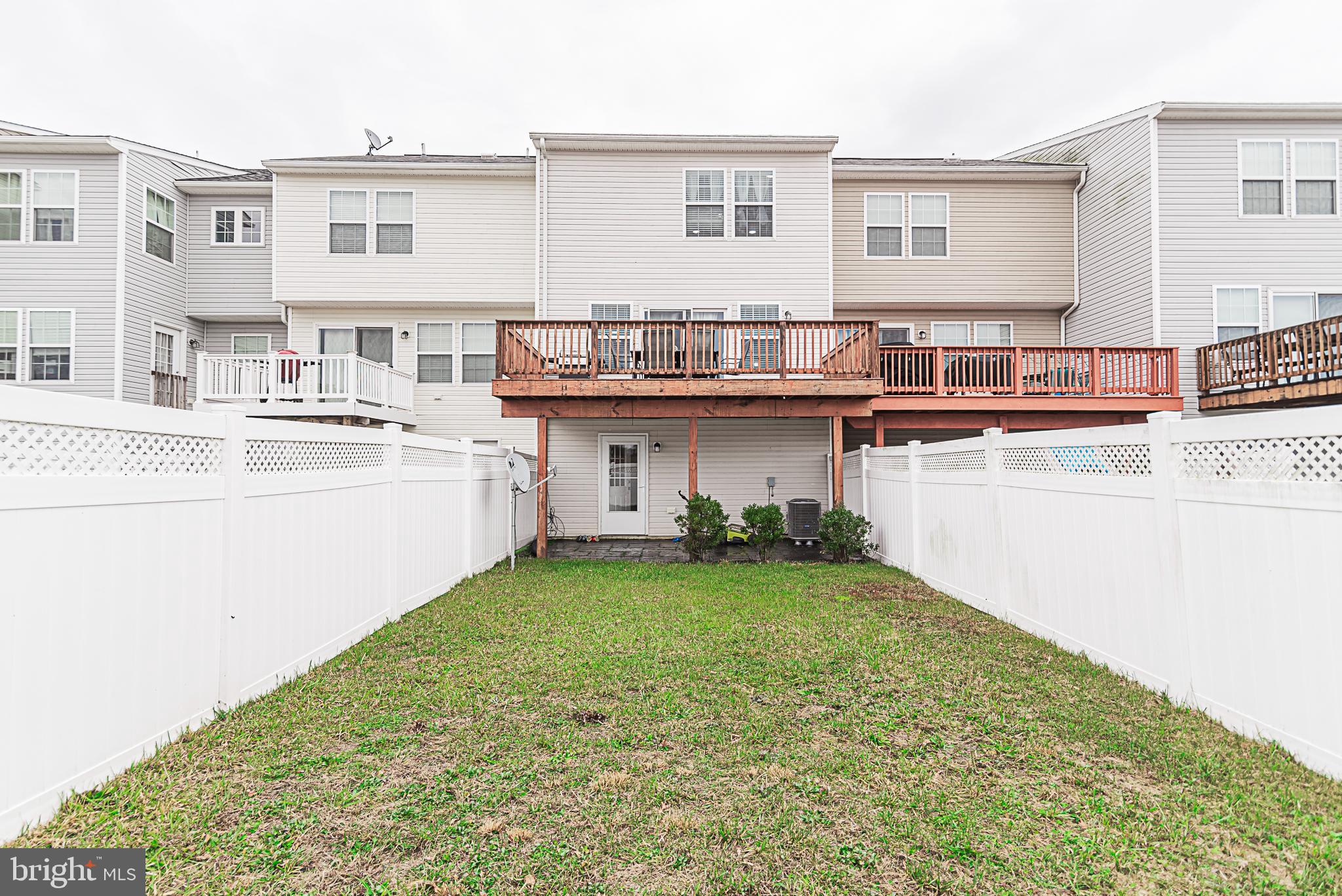 1155 Stallion Street Ranson, WV 25438 - Photo 10 of 43