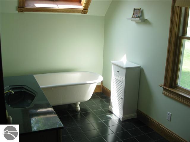 5143 Demerly Road Benzonia, MI 49616 - Photo 13 of 19 1742313-12.JPG