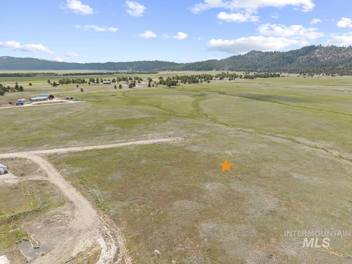 32 Philadelphia Lane Cascade, ID 83611 - Photo 4 of 15