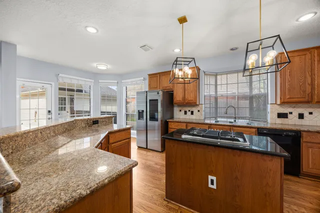 $3,100 | 1306 Blackthorne Drive, Houston, TX 77094