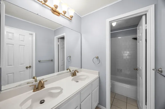 $3,100 | 1306 Blackthorne Drive, Houston, TX 77094