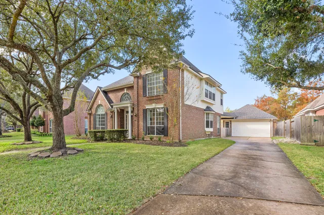 $3,100 | 1306 Blackthorne Drive, Houston, TX 77094