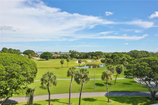 $9,000 | 775 Longboat Club Road, Unit 405, Longboat Key, FL 34228