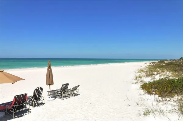 $9,000 | 775 Longboat Club Road, Unit 405, Longboat Key, FL 34228