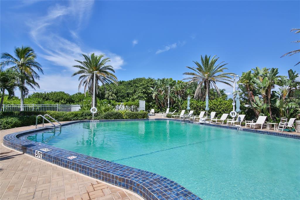 775 Longboat Club Road, Unit 405 Longboat Key, FL 34228 - Photo 34 of 37