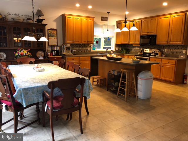 601 Wateredge Road Lititz, PA 17543 - Photo 15 of 58