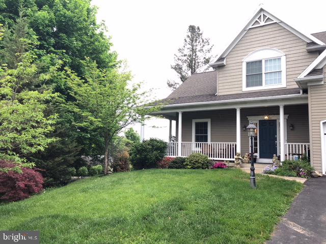601 Wateredge Road Lititz, PA 17543 - Photo 4 of 58
