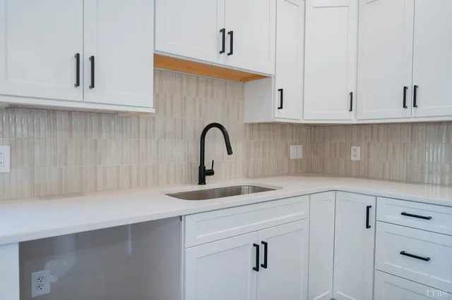 $594,900 | 1100 Live Oak Court, Forest, VA 24551