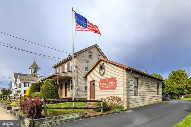 a view of a house with garage