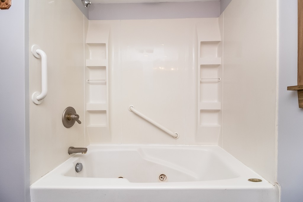 42 Welland Road Springfield, MA 01151 - Photo 23 of 30