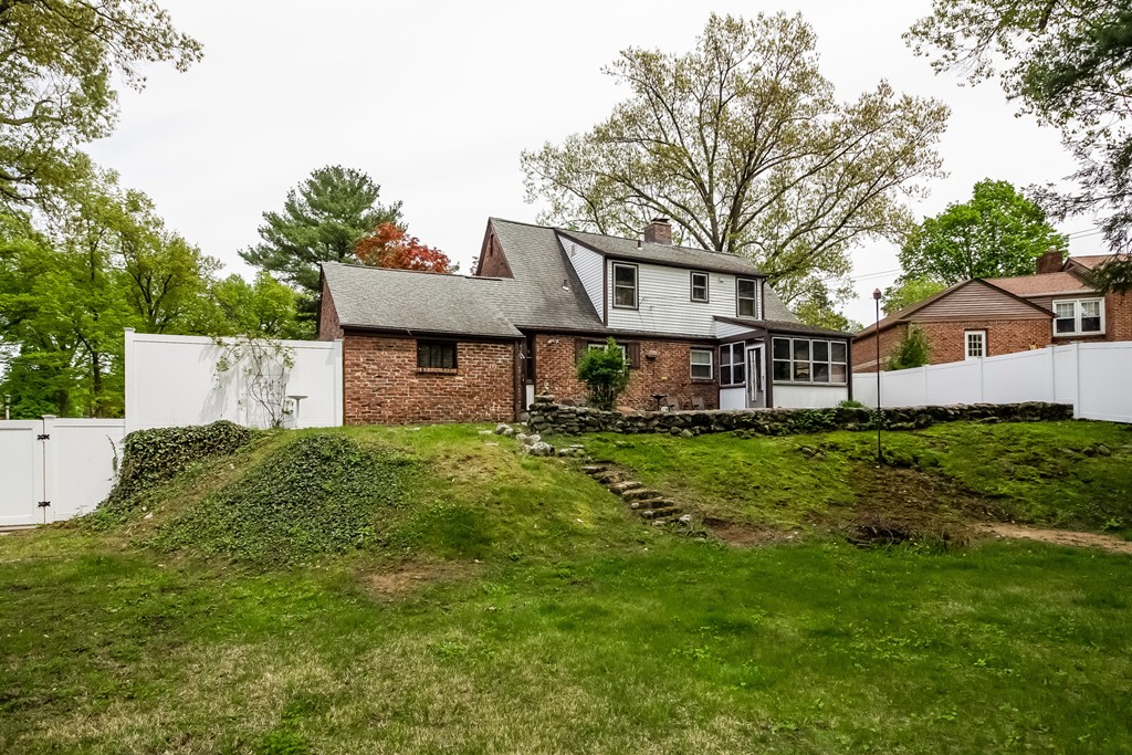 42 Welland Road Springfield, MA 01151 - Photo 25 of 30