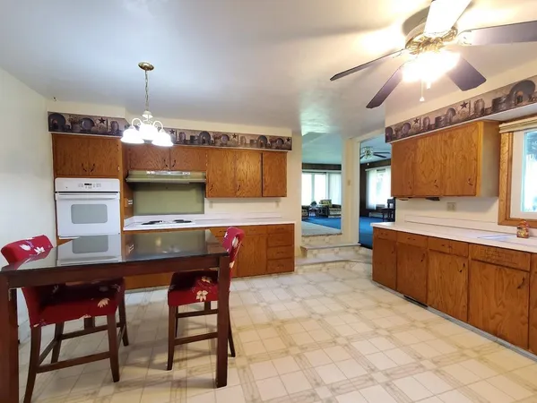 $395,000 | N4574 Broadway Street, New London, WI 54961