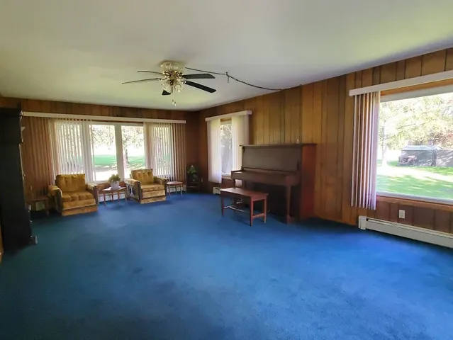 $395,000 | N4574 Broadway Street, New London, WI 54961