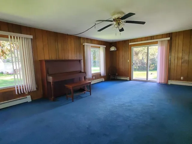 $395,000 | N4574 Broadway Street, New London, WI 54961