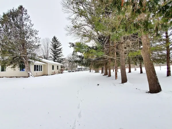 $349,000 | N4574 Broadway Street, New London, WI 54961