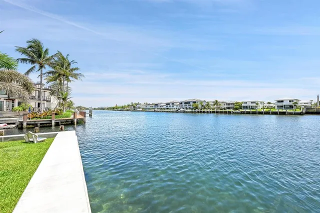 $275,000 | 1536 Southeast 15th Court, Unit 207, Deerfield Beach, FL 33441